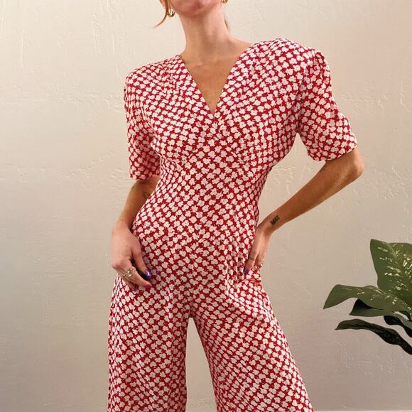 Vintage 1980's Red Floral Short Sleeve Cropped Jumpsuit - Picture 1 of 8